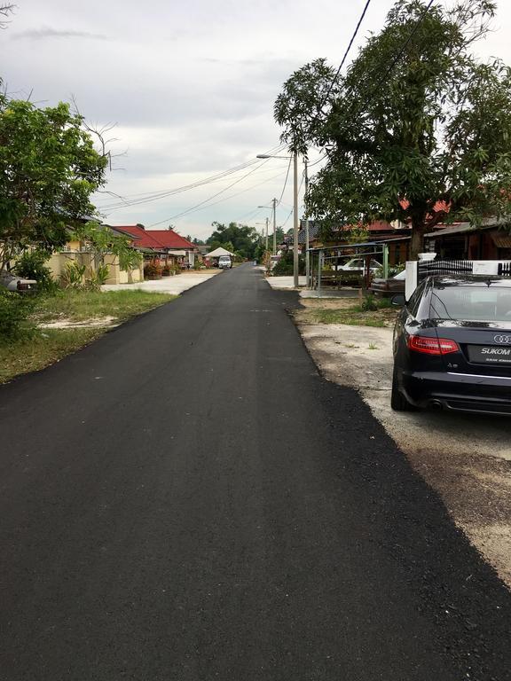 Sri Massa Homestay Batu Pahat Kültér fotó